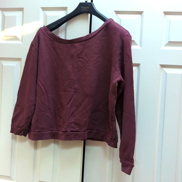 Em & West the one shouldered sweatshirt - Picture 1 of 4